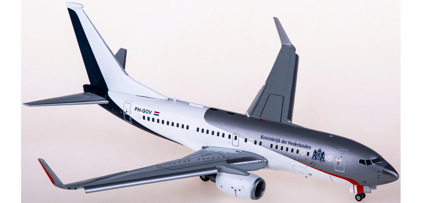 1:200 JC Wings LH2307A Netherlands Government Boeing 737-700BBJ PH-GOV “Flaps Down”