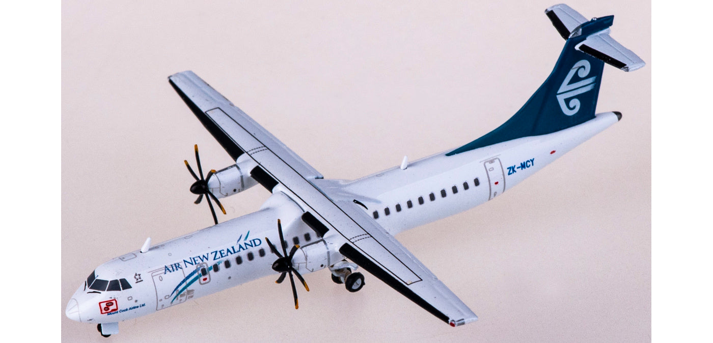 1:400 JC Wings XX4967 Air New Zealand ATR-72 ZK-MCY+Free Tractor