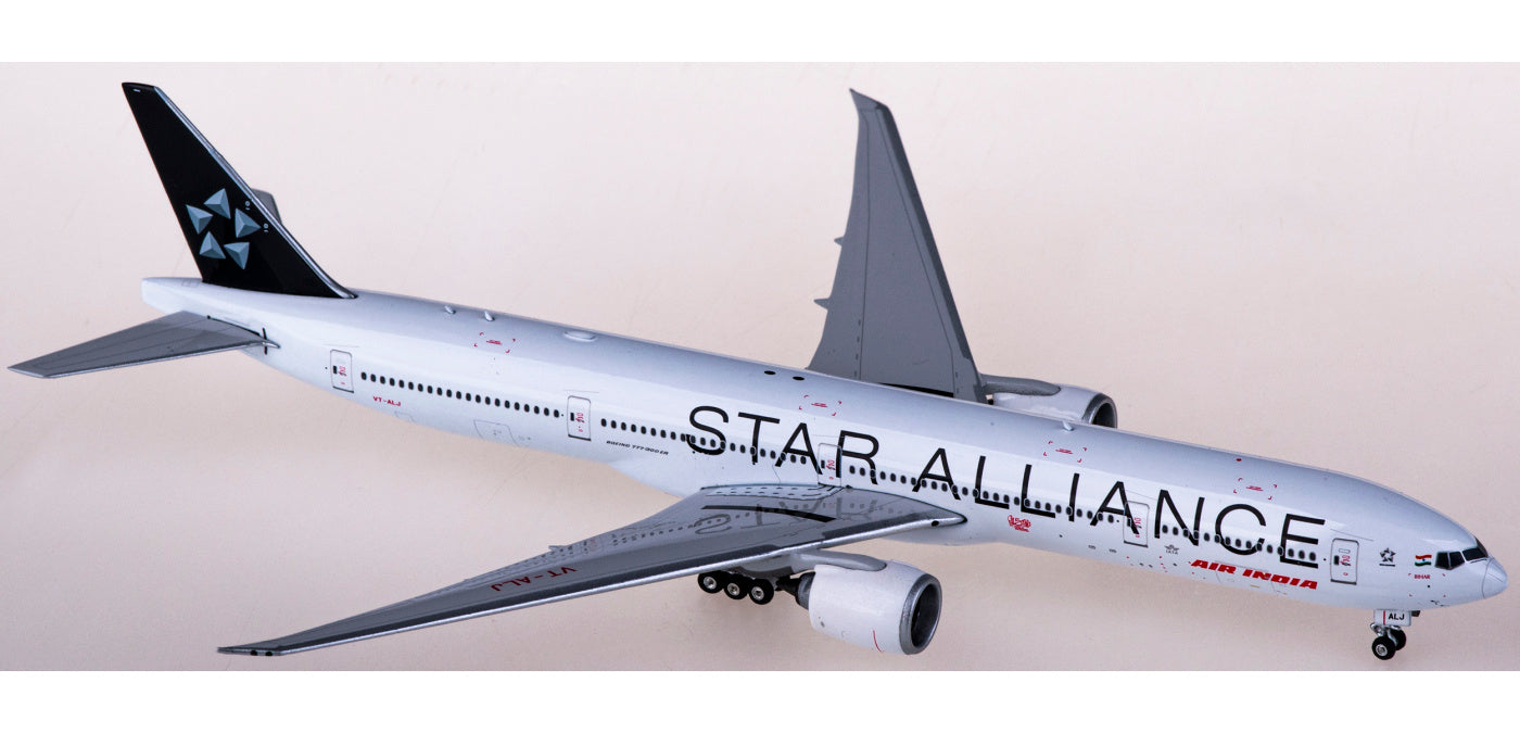 1:400 Phoenix PH11729 Air India Boeing 777-300ER VT-ALJ "STAR ALLIANCE"+Free Tractor