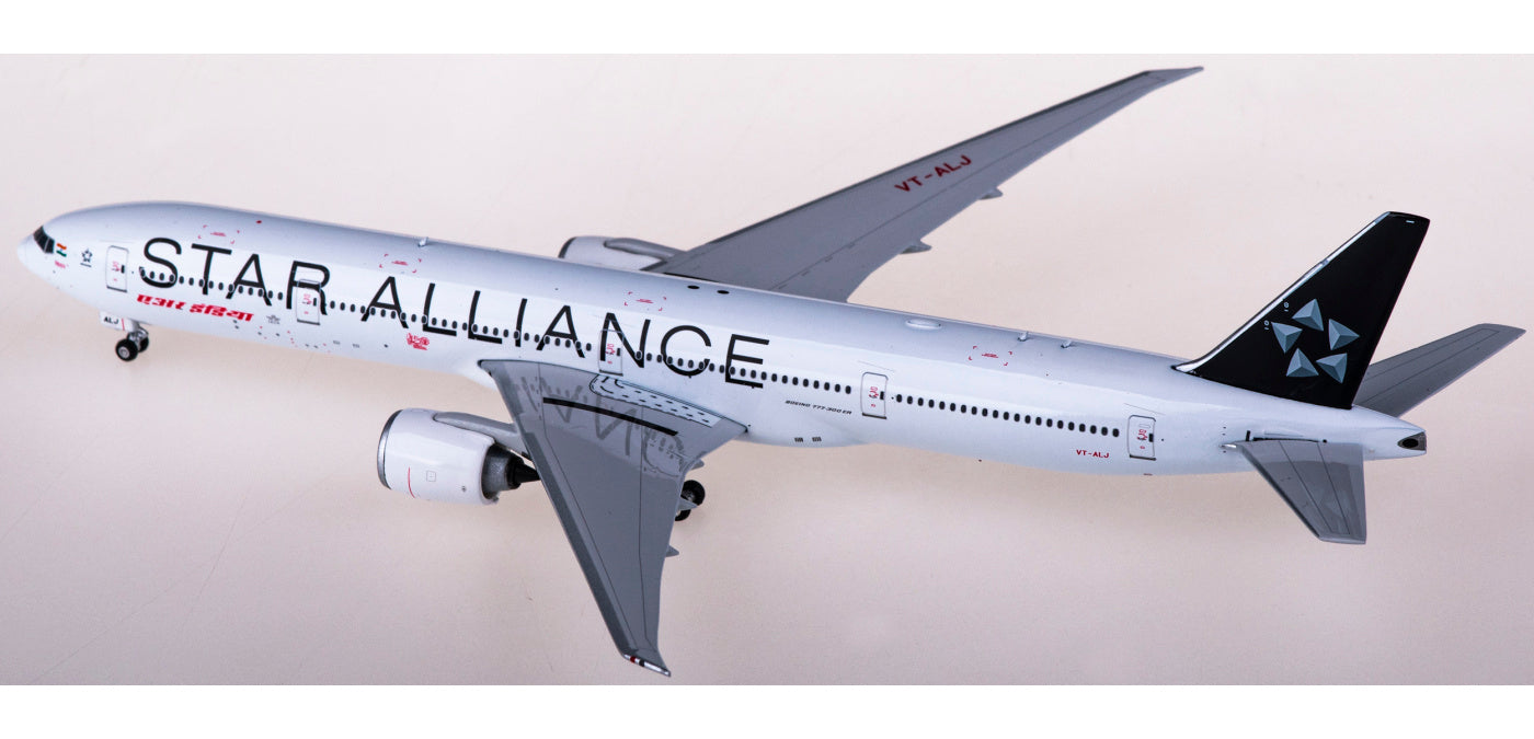 1:400 Phoenix PH11729 Air India Boeing 777-300ER VT-ALJ "STAR ALLIANCE"+Free Tractor