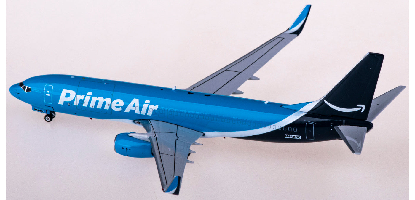 1:400 Phoenix PH04444 Amazon Prime Air Boeing 737-800 N448CC+Free Tractor