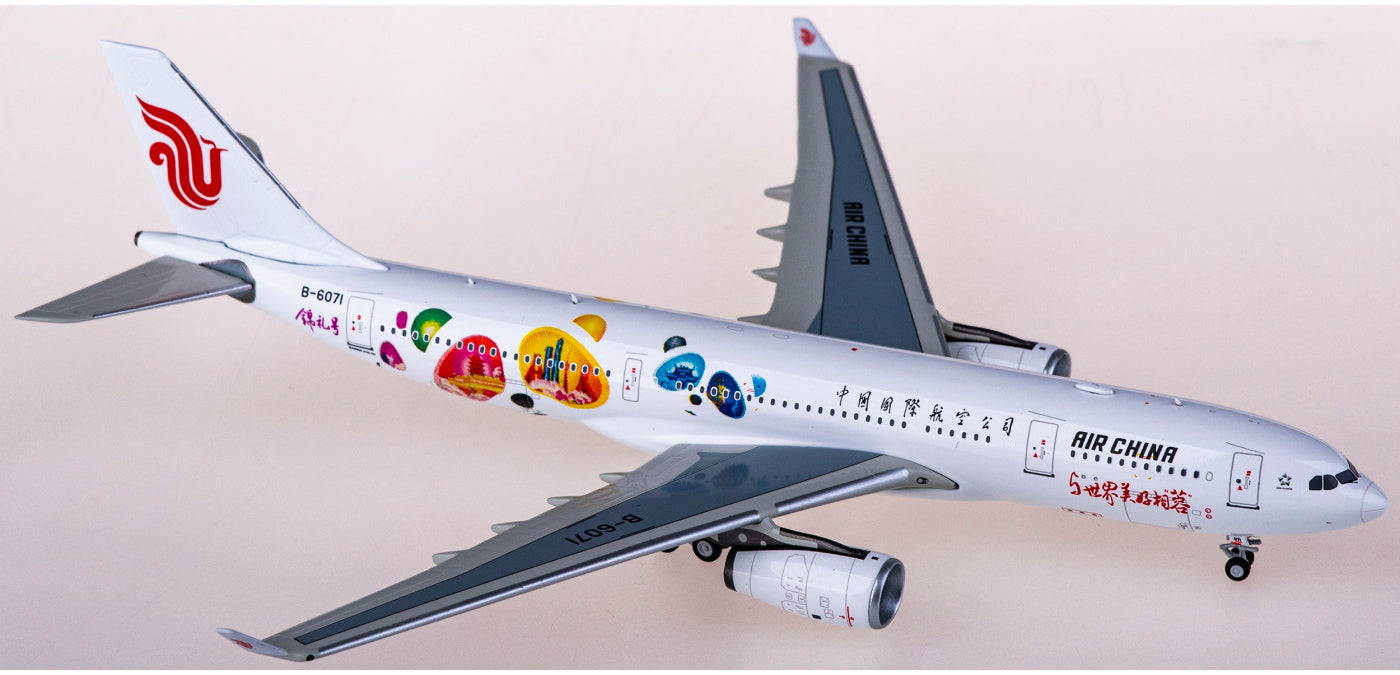 1:400 NG Models NG61041 Air China Airbus A330-200 B-6071+Free Tractor