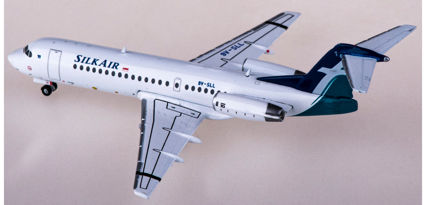 1:400 JC Wings EW4F70001 SilkAir Fokker 70 9V-SLL+Free Tractor