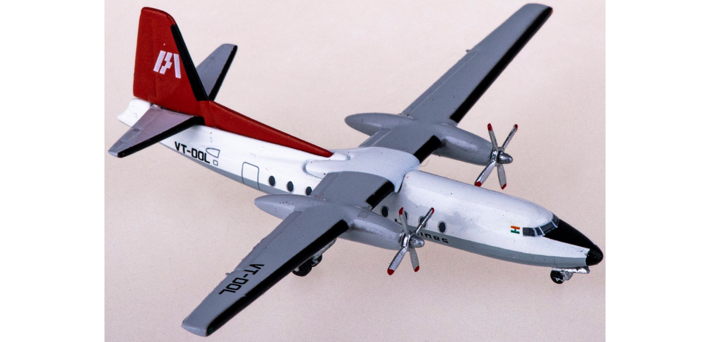 1:400 AeroClassics AC411090 Indian Airlines Fokker F-27 VT-DOL Aircraft Model+Free Tractor