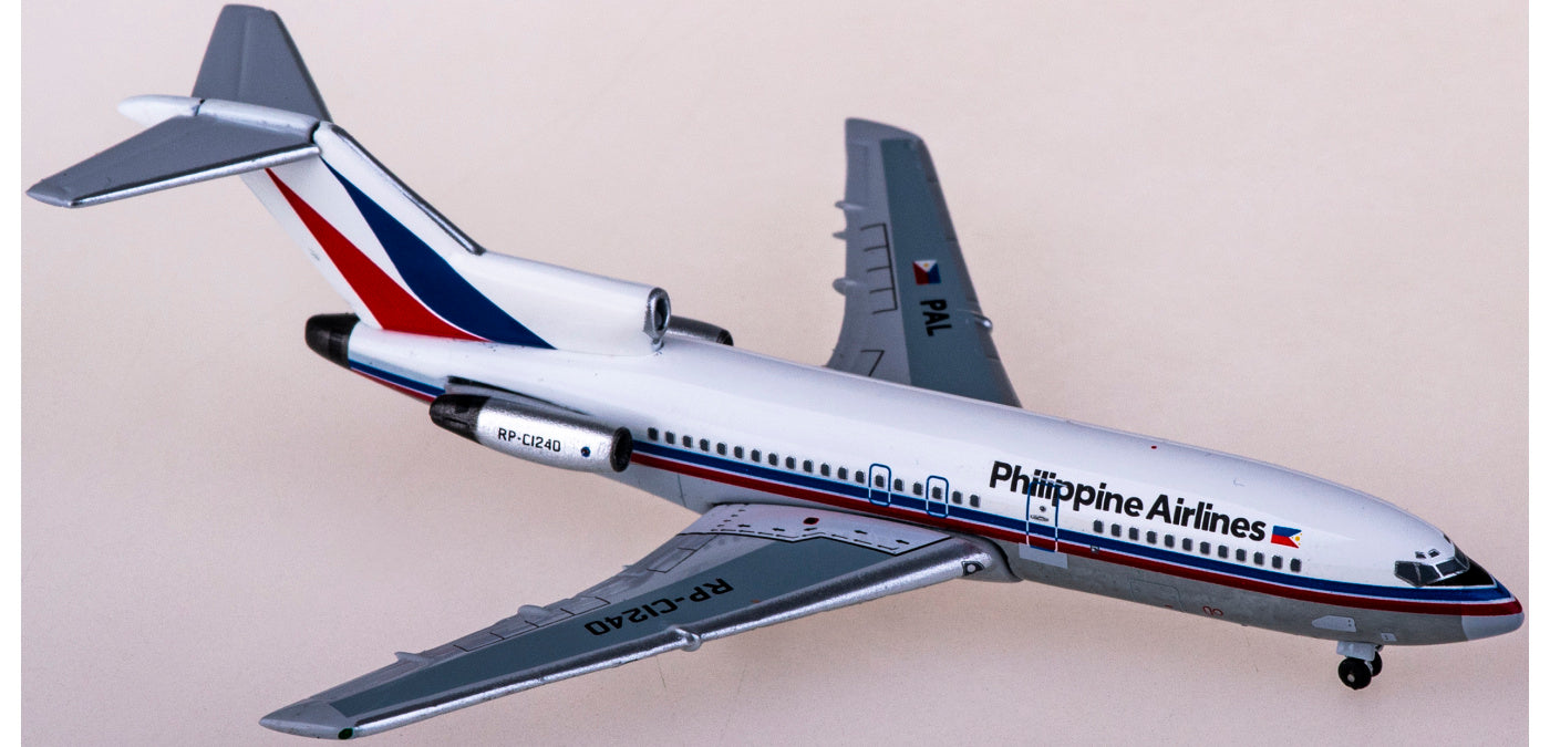 1:400 AeroClassics AC411050 Philippine Airlines Boeing 727-100 RP-C1240 Aircraft Model+Free Tractor