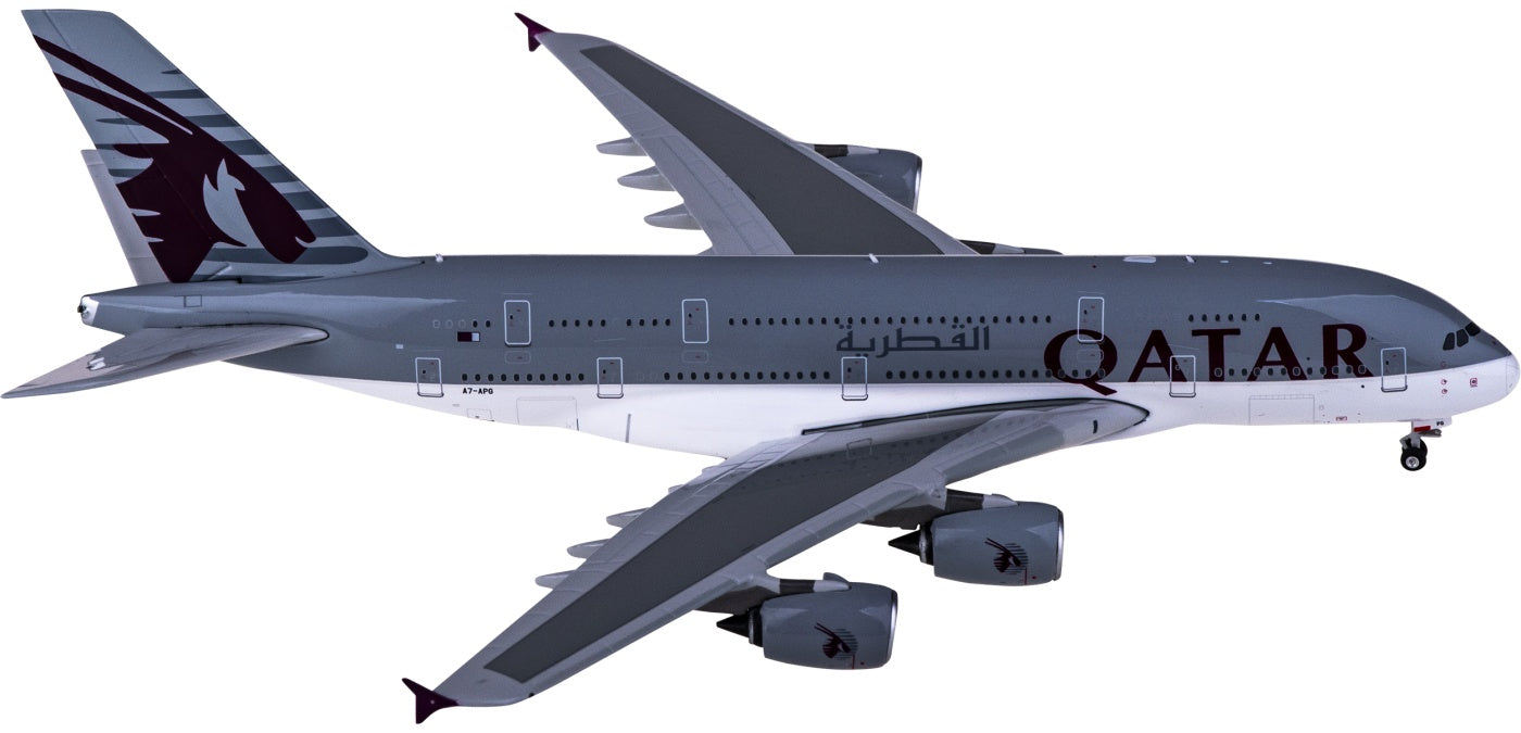 1:400 Phoenix PH11751 Qatar Airways Airbus A380 A7-APG+Free Tractor