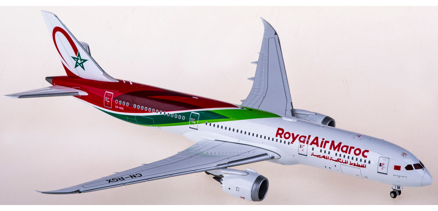 1:400 JC Wings XX4172 Royal Air Maroc Boeing 787-9 Dreamliner CN-RGX+Free Tractor