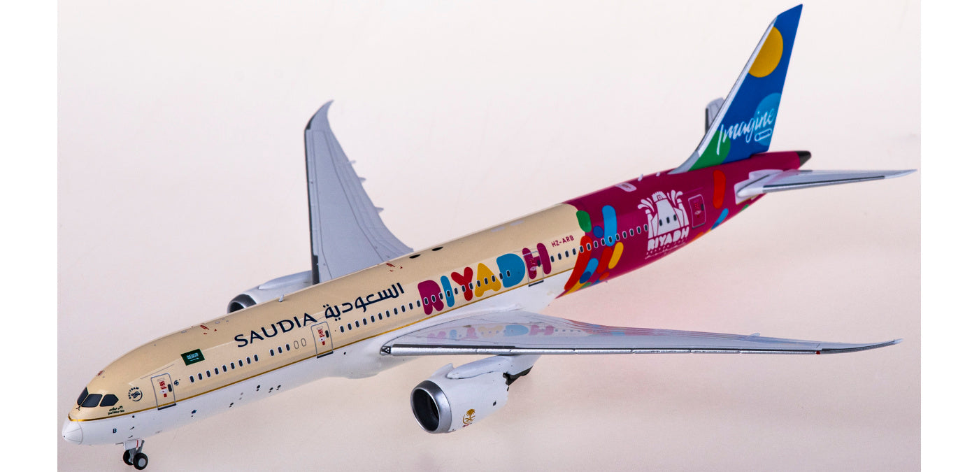 1:400 NG Models NG55081 Saudia Boeing 787-9 HZ-ARB+Free Tractor