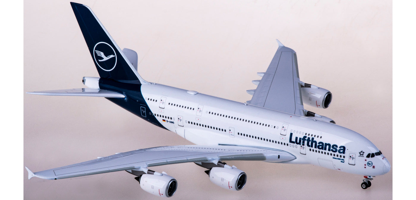 1:400 Phoenix PH04459 Lufthansa Airlines Airbus A380 D-AIMG+Free Tractor