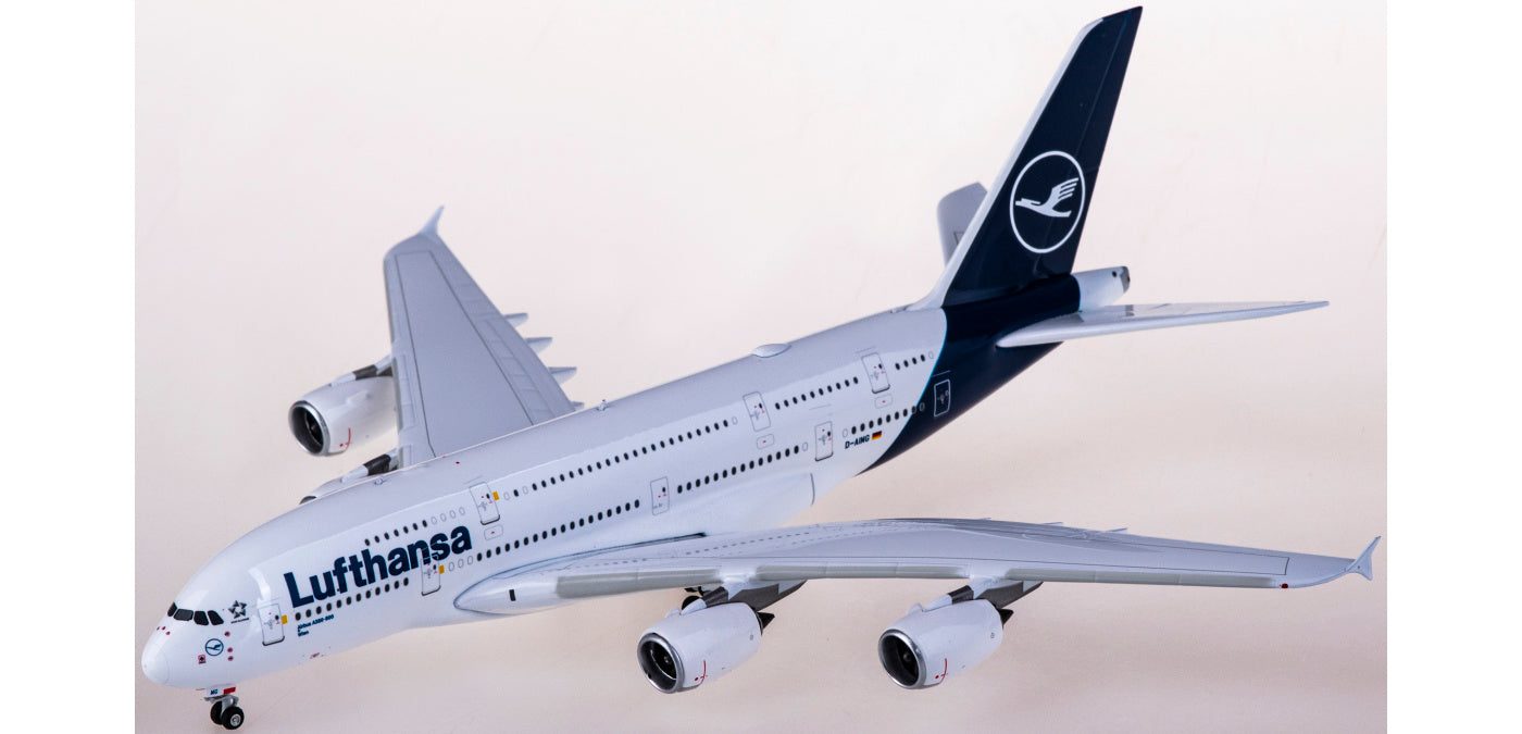 1:400 Phoenix PH04459 Lufthansa Airlines Airbus A380 D-AIMG+Free Tractor