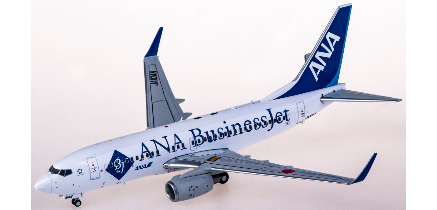 1:200 JC Wings EW2737003 ANA Boeing 737-700 JA10AN