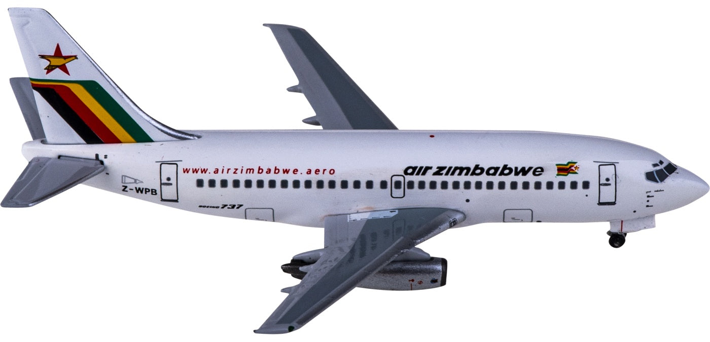 1:400 AeroClassics AC411109 Air Zimbabwe Boeing 737-200 Z-WPB  Aircraft Model+Free Tractor