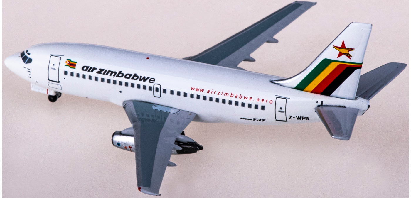 1:400 AeroClassics AC411109 Air Zimbabwe Boeing 737-200 Z-WPB  Aircraft Model+Free Tractor