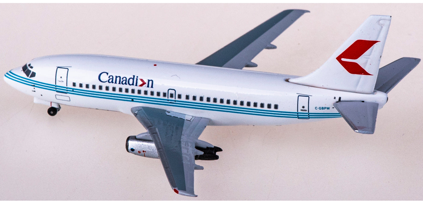 1:400 AeroClassics AC411113 Canadian Boeing 737-200 C-GBPW Aircraft Model+Free Tractor