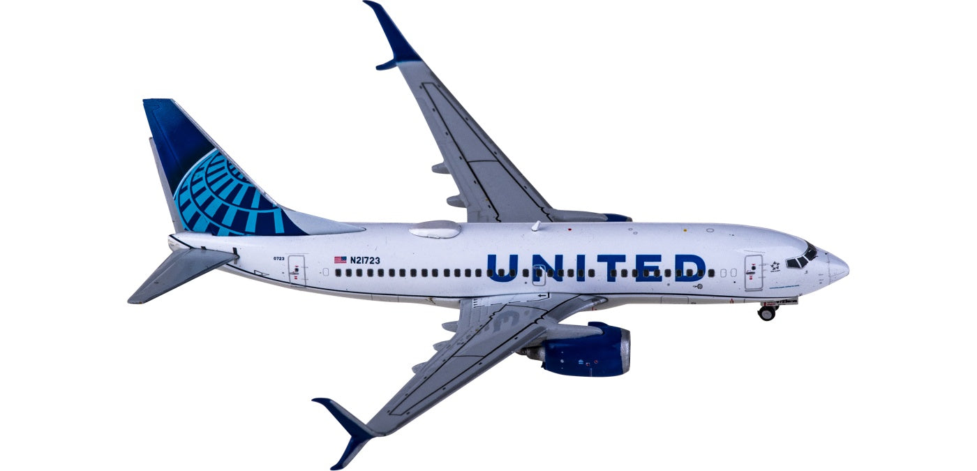 1:400 Geminijets GJUAL2024 United Airlines Boeing 737-700 N21723+Free Tractor