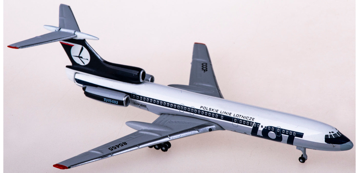1:400 AeroClassics AC411190 LOT Tupolev Tu-154 CCCP-85455 Aircraft Model+Free Tractor