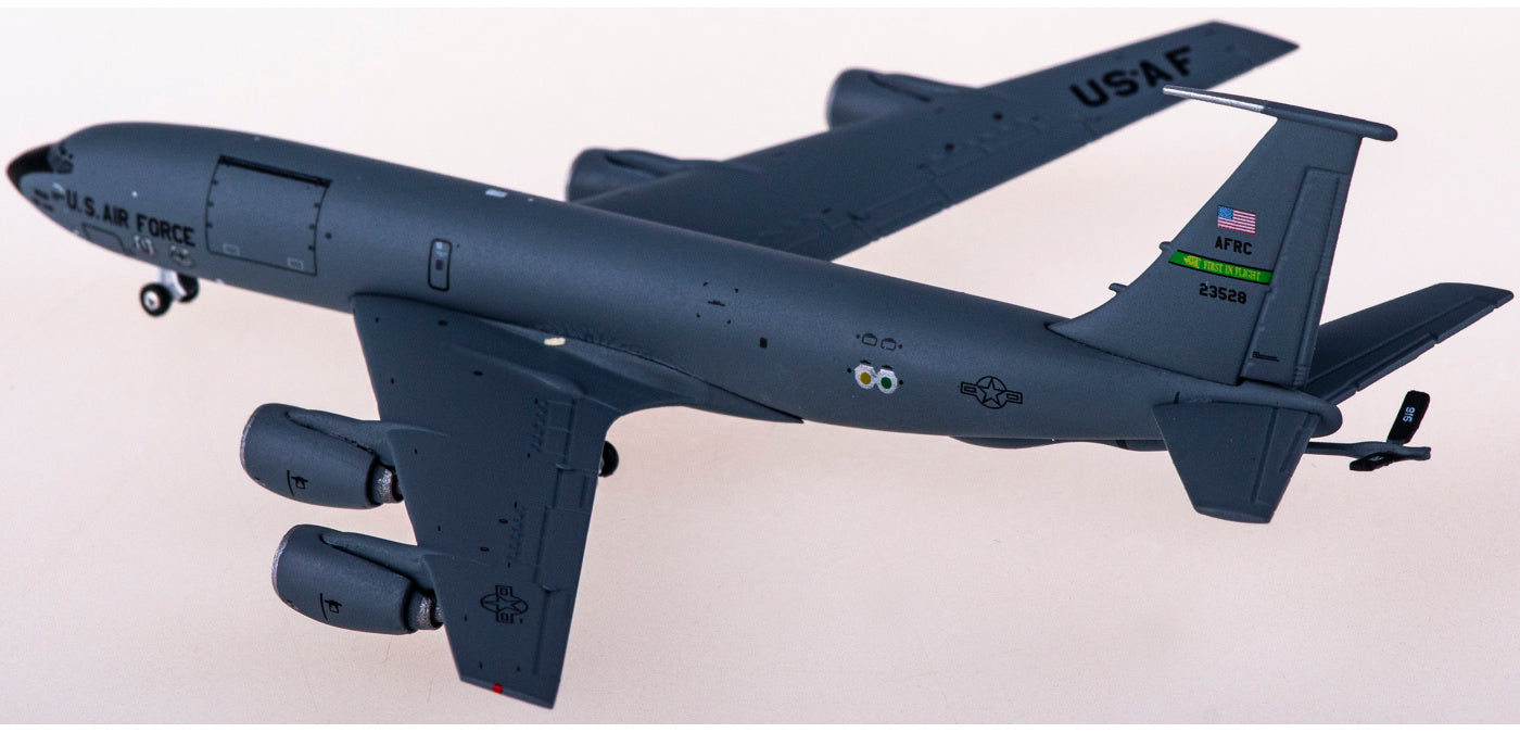 1:400 Geminijets GMUSA116 USAF Boeing KC-135R Stratotanker 62-3528