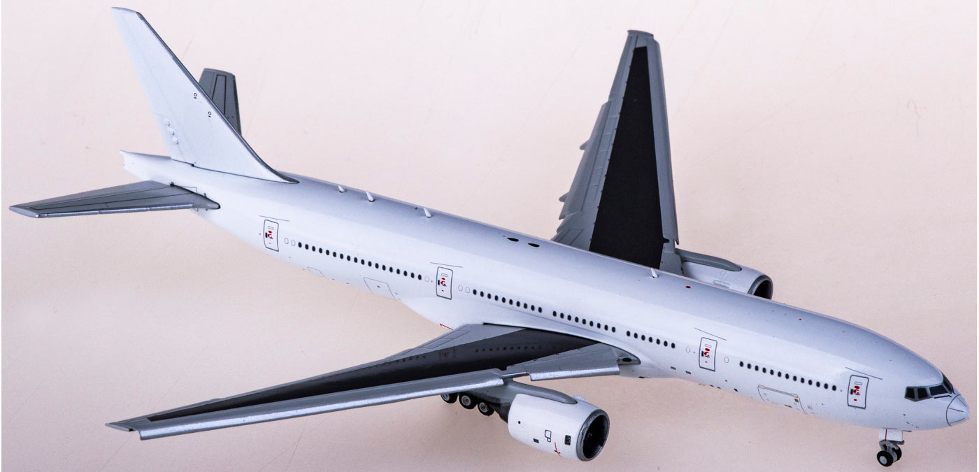 1:400 JC Wings BK2016A Boeing 777-200 "Flaps Down" Blank+Free Tractor