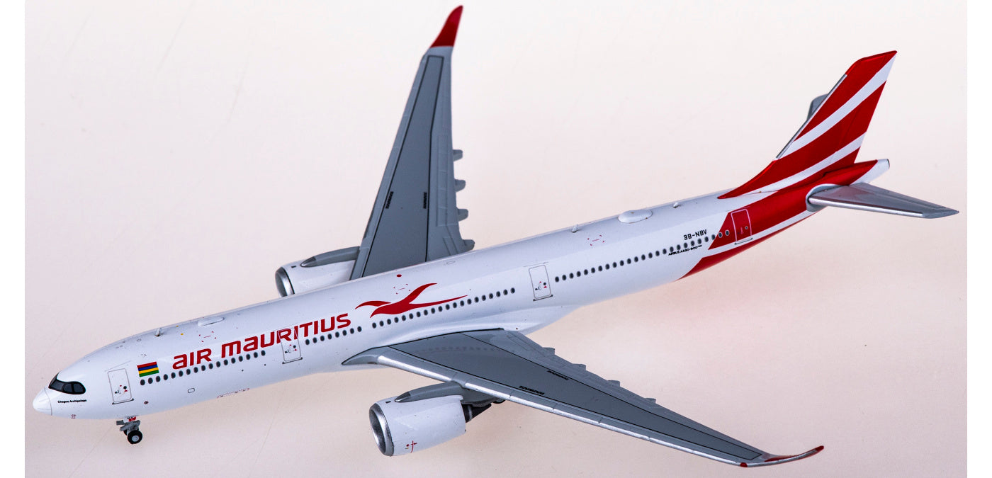 1:400 JC Wings XX4169 Air Mauritius Airbus A330-900neo 3B-NBV+Free Tractor