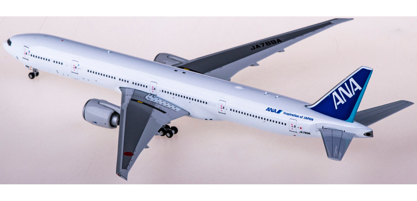 1:400 Phoenix PH04463 ANA Boeing 777-300ER JA789A+Free Tractor