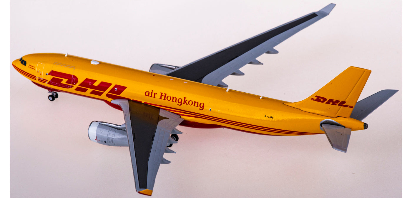 1:400 JC Wings XX4901 Air Hong Kong Airbus A330-200F B-LDS+Free Tractor