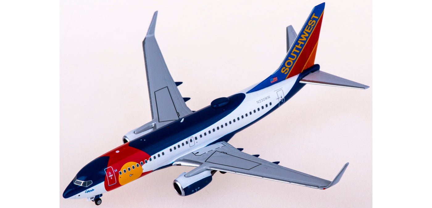 1:400 NG Models NG77020 Southwest Airlines Boeing 737-700 N230WN+Free Tractor