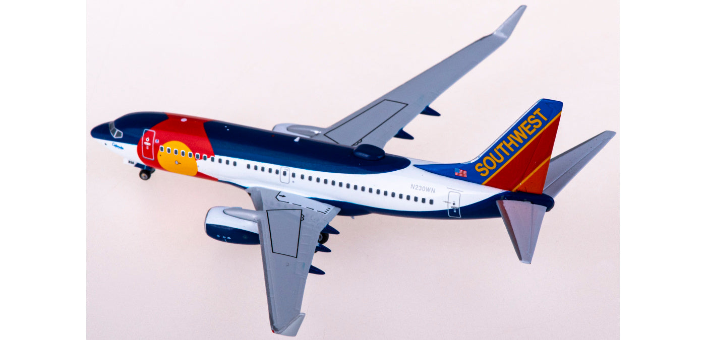 1:400 NG Models NG77020 Southwest Airlines Boeing 737-700 N230WN+Free Tractor