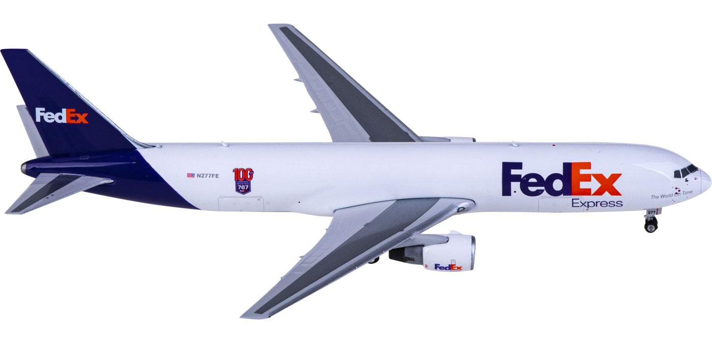 1:400 Phoenix PH04479 FedEx Express Boeing 767-300F N277FE+Free Tractor