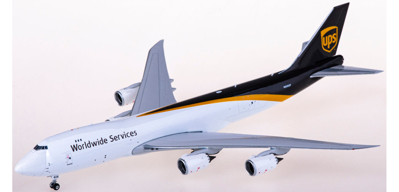 1:400 Phoenix PH04471 UPS Cargo Boeing 747-8F N628UP+Free Tractor