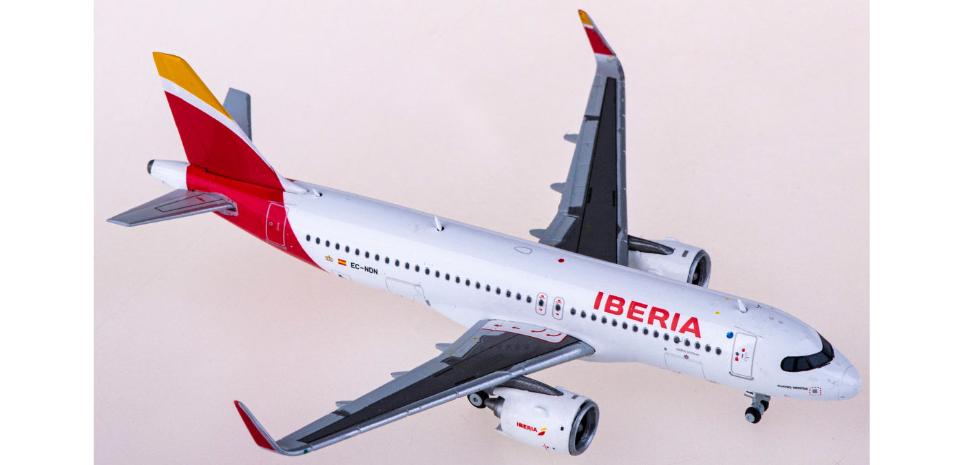 1:400 JC Wings XX4242 Iberia Airbus A320neo EC-NDN Aircraft Model+Free Tractor