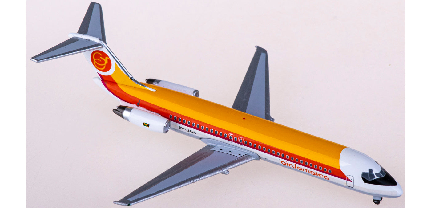 1:400 AeroClassics AC411137 Air Jamaica McDonnell Douglas DC-9-32 6Y-JGA Aircraft Model+Free Tractor