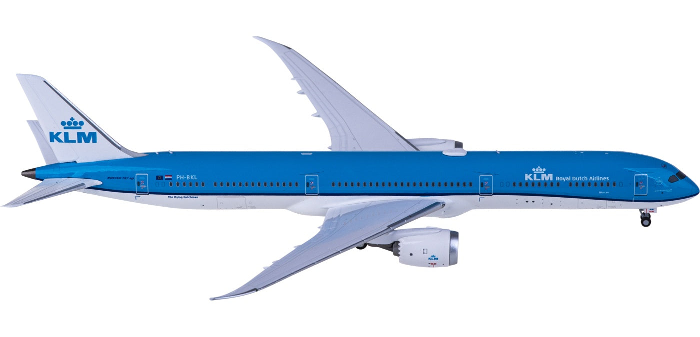 1:400 NG Models NG56013 KLM  Boeing 787-10 PH-BKL+Free Tractor