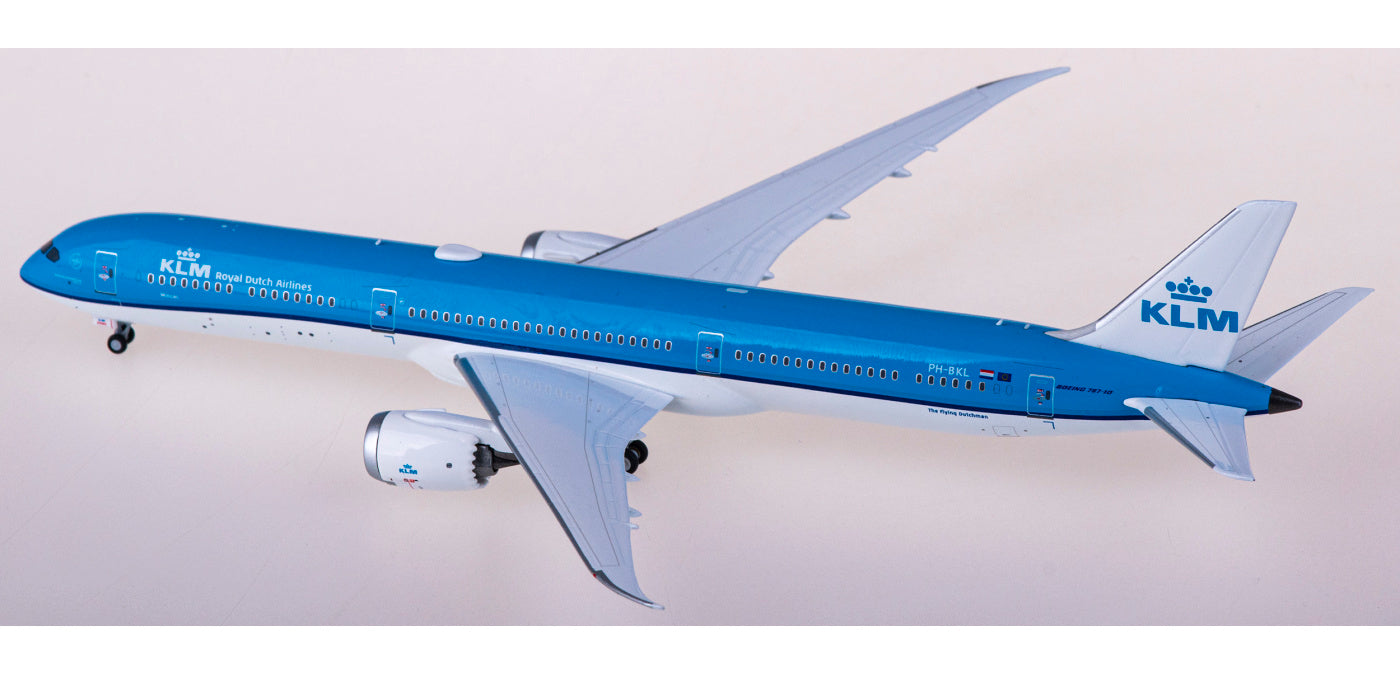 1:400 NG Models NG56013 KLM  Boeing 787-10 PH-BKL+Free Tractor