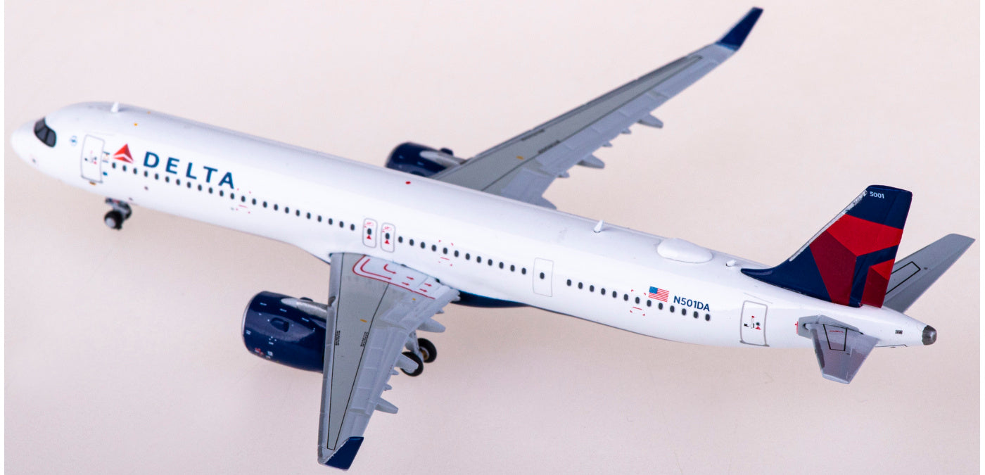 1:400 Geminijets GJDAL2164 Delta Air Lines Airbus A321neo N501DA+Free Tractor