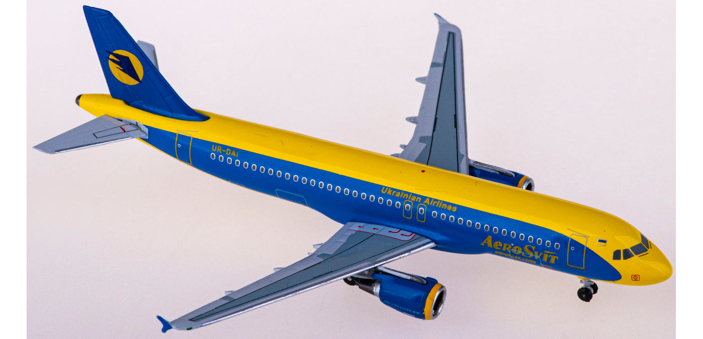 1:400 AeroClassics AC411168 Aerosvit Ukrainian Airlines Airbus A320 UR-DAI Aircraft Model+Free Tractor