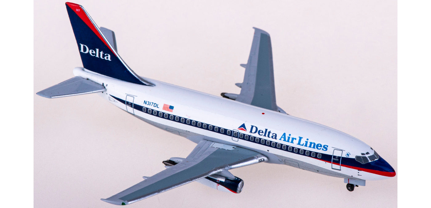 1:400 AeroClassics BBX41641 Delta Air Lines Boeing 737-200 N317DL Aircraft Model+Free Tractor