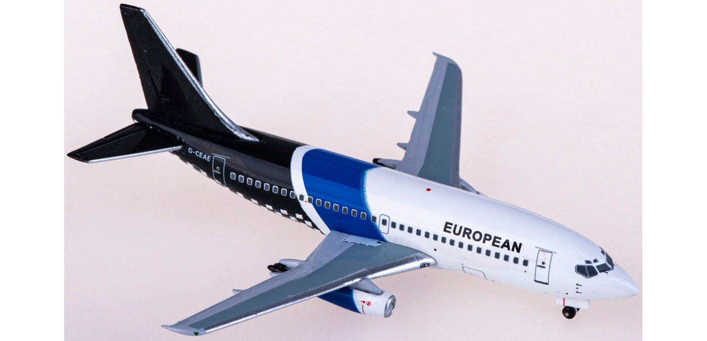 1:400 AeroClassics AC411132 European Air Charter Boeing 737-200 G-CEAE Aircraft Model+Free Tractor