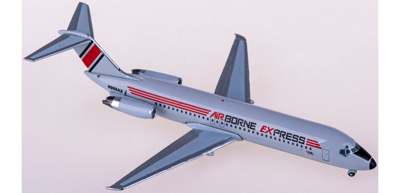 1:400 AeroClassics AC411136 Airborne Express McDonnell Douglas DC-9-32 N988AX Aircraft Model+Free Tractor