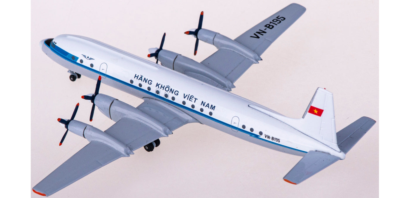 1:400 AeroClassics AC411099 Vietnam Airlines Ilyushin Il-18 VN-B195 Aircraft Model+Free Tractor