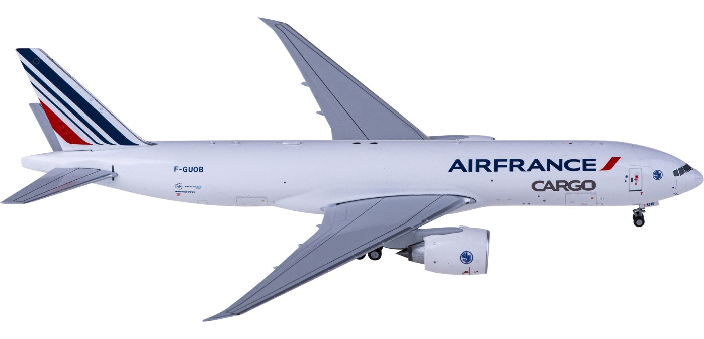 1:400 NG Models NG72012 Air France Cargo Boeing 777F F-GUOB+Free Tractor