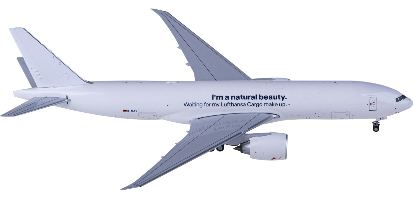 1:400 NG Models NG72013 Lufthansa Cargo Boeing 777F D-ALFJ+Free Tractor