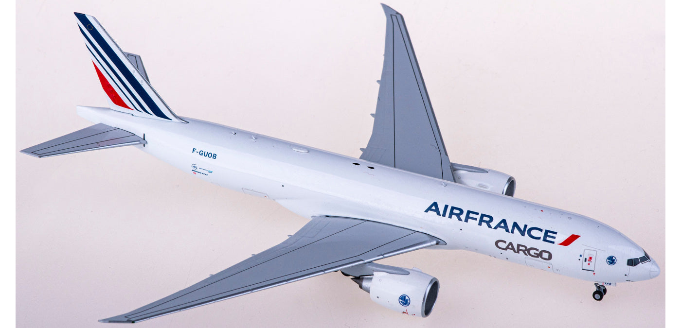 1:400 NG Models NG72012 Air France Cargo Boeing 777F F-GUOB+Free Tractor