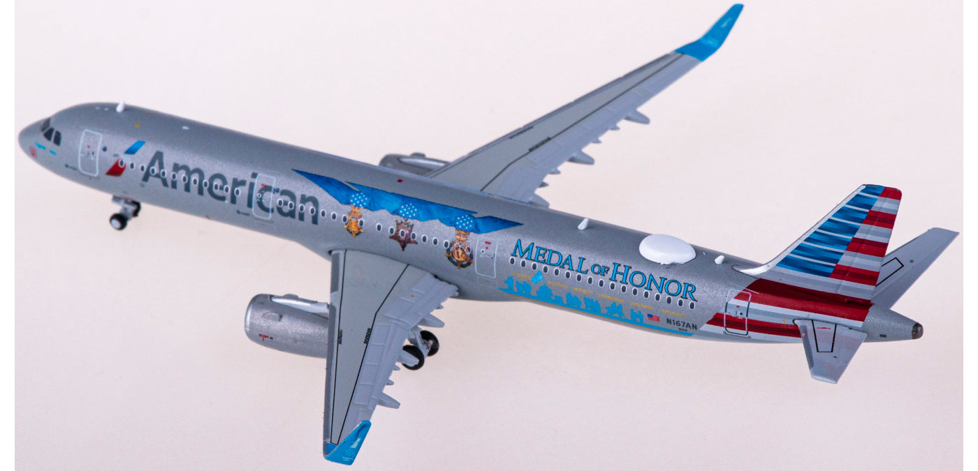 1:400 Geminijets GJAAL2139 American Airlines Airbus A321 N167AN Flagship Valor Medal of Honor+Free Tractor