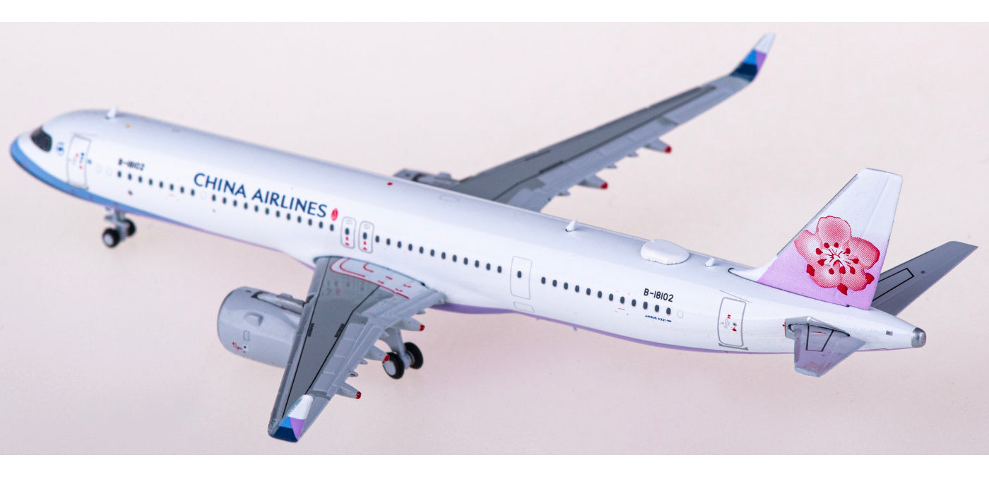 1:400 JC Wings XX40032 China Airlines Airbus A321neo B-18102+Free Tractor