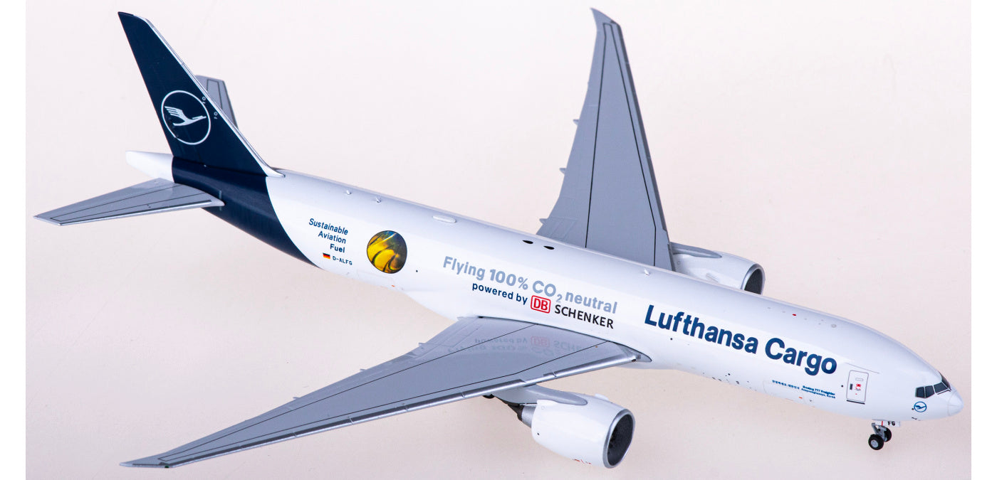 1:400 NG Models NG72006 Lufthansa Airlines Cargo Boeing 777F D-ALFG+Free Tractor