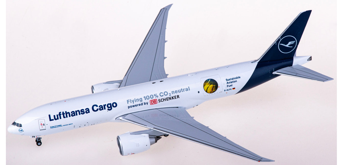 1:400 NG Models NG72006 Lufthansa Airlines Cargo Boeing 777F D-ALFG+Free Tractor