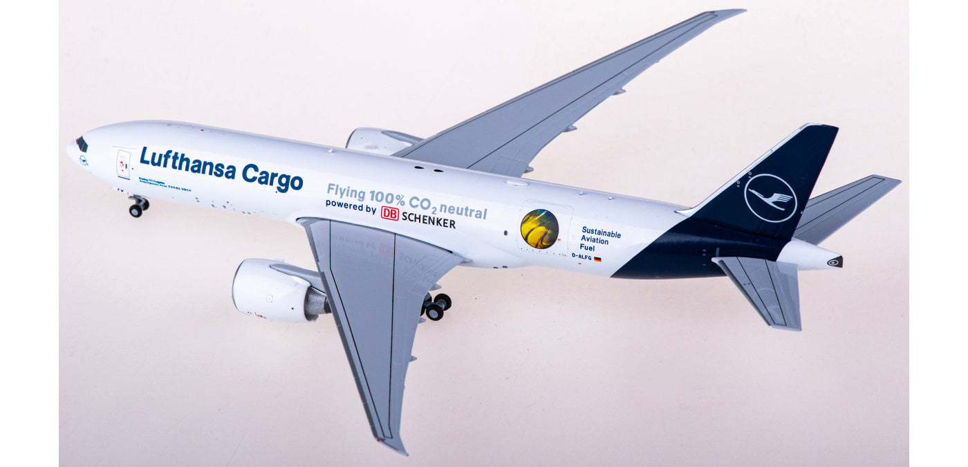 1:400 NG Models NG72006 Lufthansa Airlines Cargo Boeing 777F D-ALFG+Free Tractor