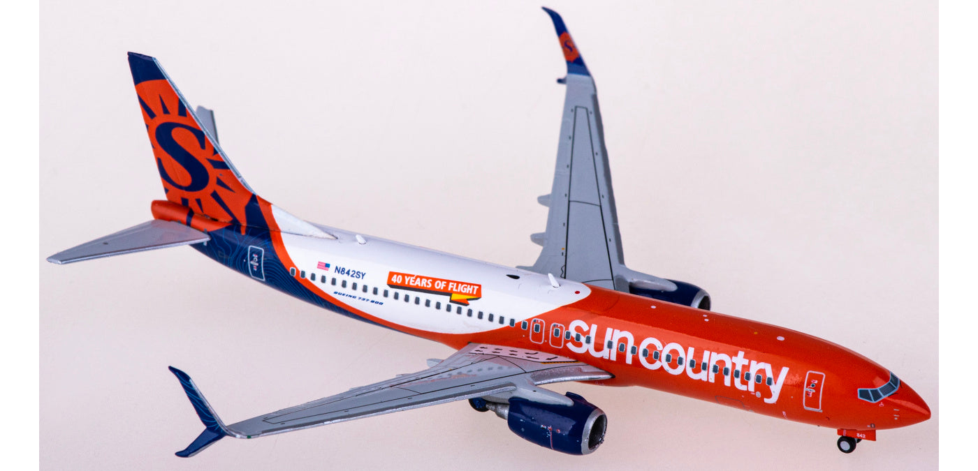 1:400 Geminijets GJSCX1960 Sun Country Airlines Boeing 737-800S N842SY Aircraft Model+Free Tractor