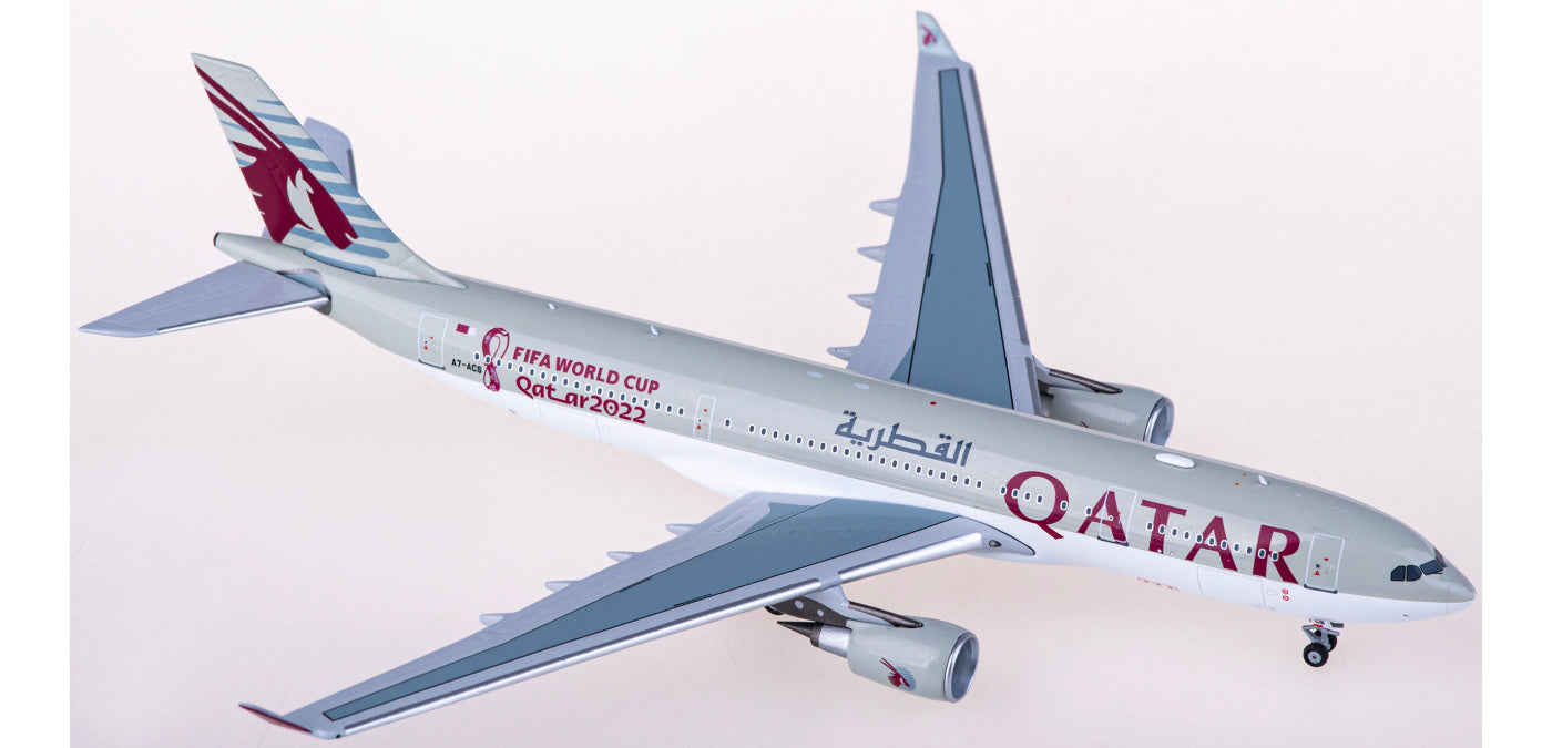 1:400 NG Models NG61058 Qatar Airways Airbus A330-200 A7-ACS+Free Tractor