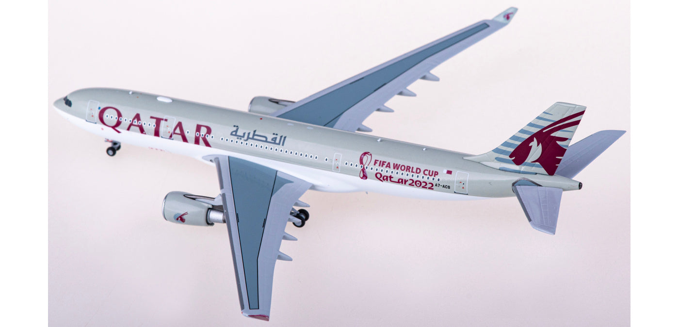 1:400 NG Models NG61058 Qatar Airways Airbus A330-200 A7-ACS+Free Tractor